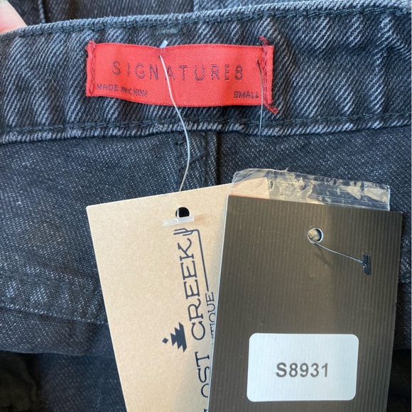 NWT Signature 8 black high waist distressed shorts small - Picture 2 of 5